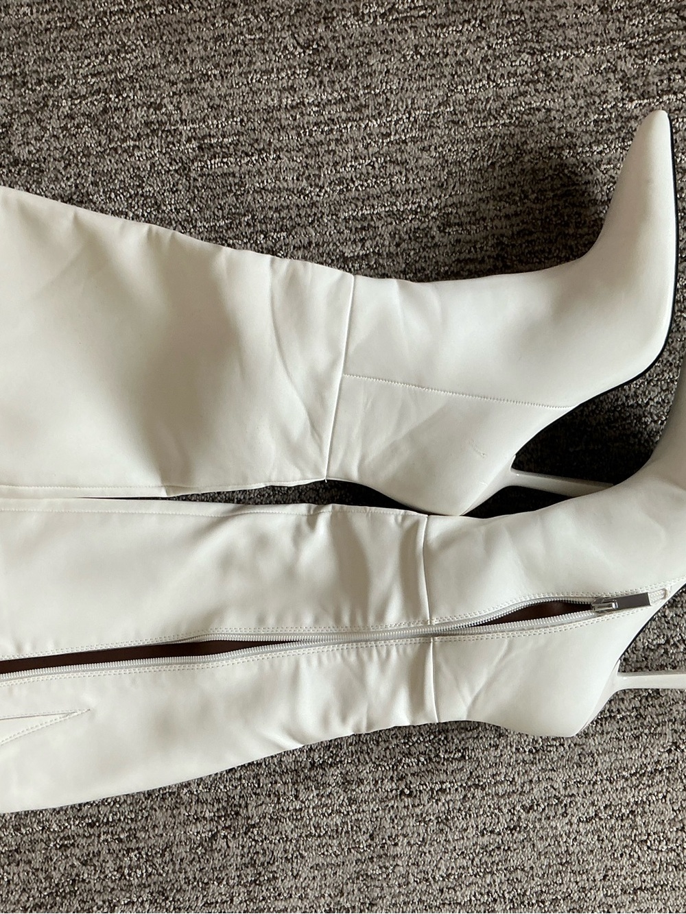 Amazon White Knee-High Pointed-Toe Stiletto Boots - Picture 3 of 3